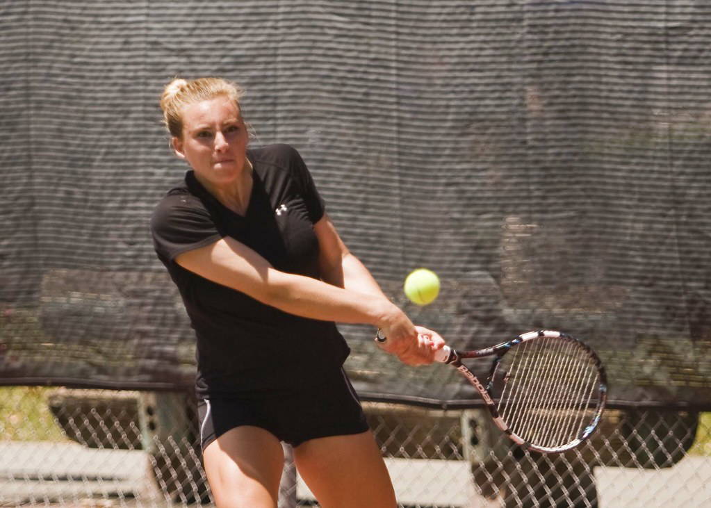 Tennis backhand technique at Ace Courts